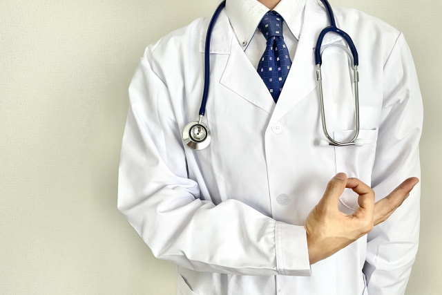 開業医は儲からない